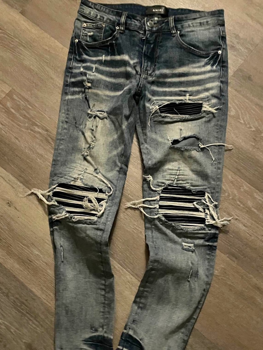 AMIRI Distressed Ripped Slim Fit Jeans size 30